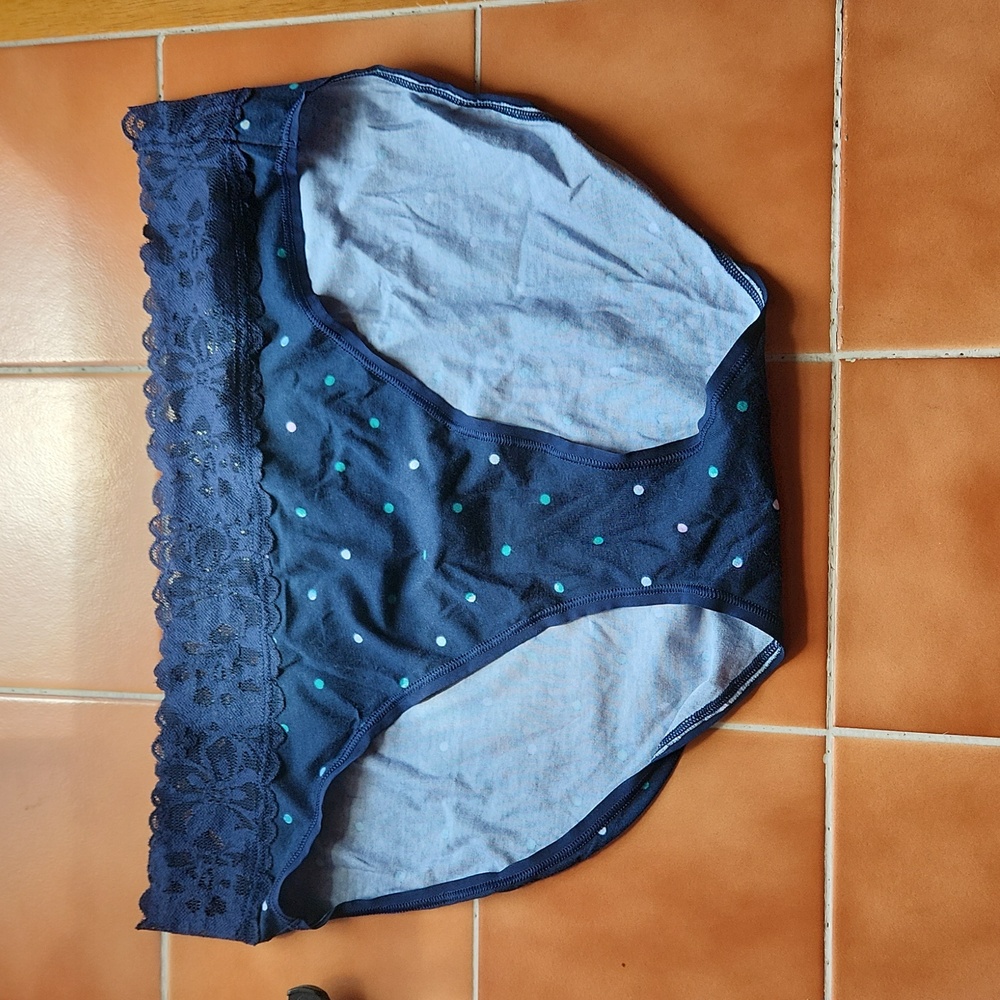 5 FOR $25 VICTORIA'S SECRET PANTIES SIZE XL NEW WITH TAGS
